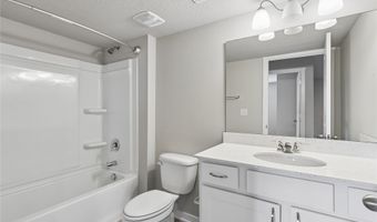 1112 32nd St SE, Altoona, IA 50009