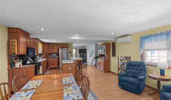 26 Lloyd Dr, Coventry, RI 02816