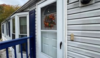 40 Toadstool Knoll Ln, Charlestown, RI 02813