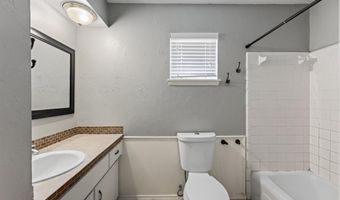 7720 NW 30th Ter, Bethany, OK 73008