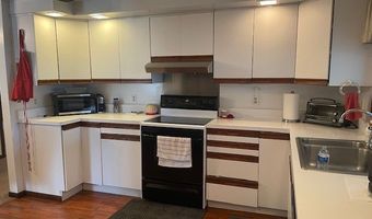 32 WALNUT St, Albion, PA 16401