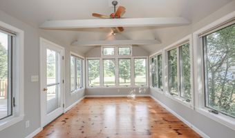 4 Jennifer Ln, Amherst, NH 03031
