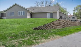 511 Raymond Ave, Albert Lea, MN 56007