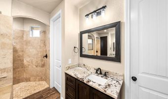 1009 Bluebonnet Ln, Adkins, TX 78101