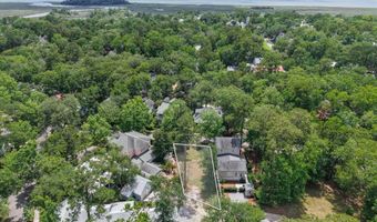 5 Bishop Rd, Beaufort, SC 29906