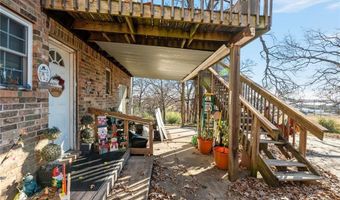 111 Oak St, Arkoma, OK 74901
