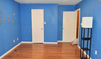 4557 KING EDWARD Ct, Annandale, VA 22003