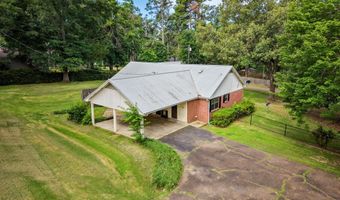 222 Pine Ln, Batesville, MS 38606