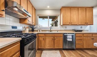 1404 Peacock Blvd, Oceanside, CA 92056
