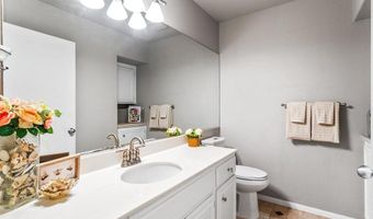4610 Los Alamos Way C, Oceanside, CA 92057