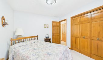 211 Orchard Ln, Alexandria, IN 46001