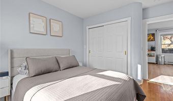 27 Ferncliff Ave, North Providence, RI 02911