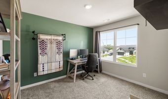 605 Ellis Cir, Adel, IA 50003