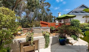 2708 Grove Ave, Carlsbad, CA 92008