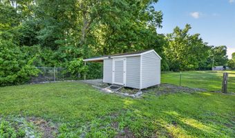 2489 Pocosin Rd, Ayden, NC 28513