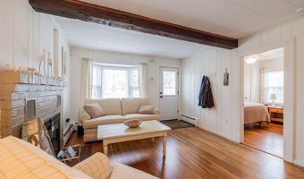 1335 Post Rd, Wells, ME 04090