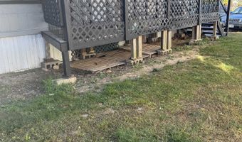 90 Sunset Cir, Campton, NH 03223