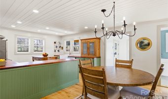 39 W Haven Dr, Arden, NC 28704