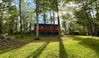 8 Breezy Knoll Ln, Baileyville, ME 04694
