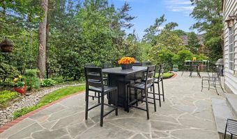 3801 WASHINGTON WOODS Dr, Alexandria, VA 22309