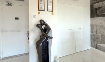 20379 W Country Club Dr 2334, Aventura, FL 33180