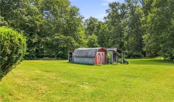 1129 Oak Tree Rd, Akron, OH 44320