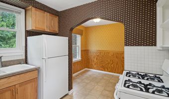 717 Oxford Ct, Adrian, MI 49221