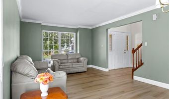 1114 Arbor Spring Ct, Ballwin, MO 63021