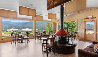 1320 N Mountain Ave, Ashland, OR 97520