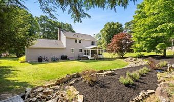 14 Cliff Rd, Bellingham, MA 02019
