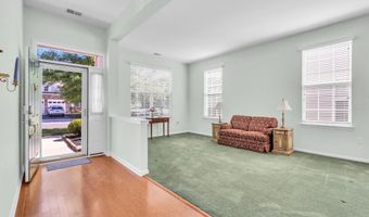15 LILY POND Ln, Barnegat, NJ 08005