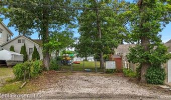 2475 Horace St, West Bloomfield, MI 48324