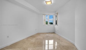 19900 E Country Club Dr 308, Aventura, FL 33180