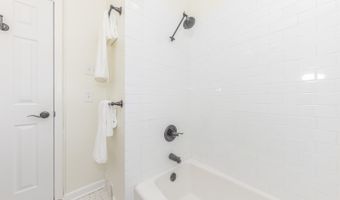 1729 Weldon Blvd, Ann Arbor, MI 48103