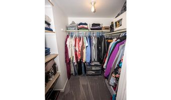 2 Southcreek Ct B, Amherst, NY 14051