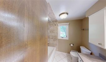 308 Ridge Rd, Albert Lea, MN 56007