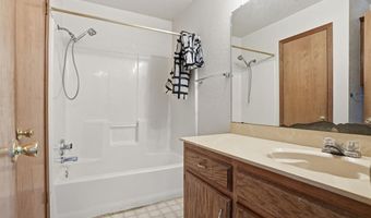 2809 Shiloh Ln, Altus, OK 73521