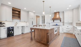 1663 Fairview Dr, Allegan, MI 49010