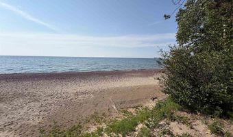 5912 5 Mile Pt Rd, Allouez, MI 49805