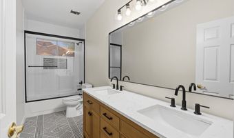 5761 W PARK Ave, Chandler, AZ 85226