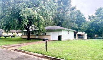 923 Rosemary St, Aurora, MO 65605