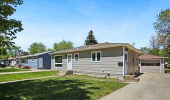 921 NE 9th Ave, Aberdeen, SD 57401