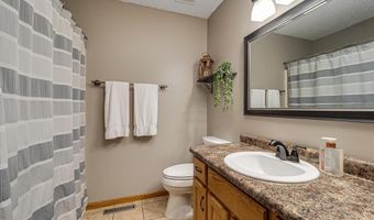 3326 Shasta Ave, Anoka, MN 55303