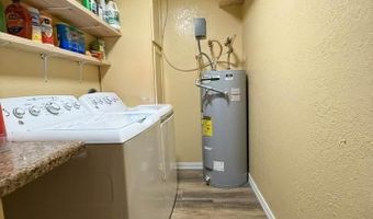 1007 Carnation Aly, Carlsbad, NM 88220