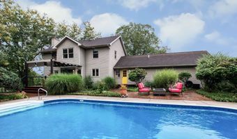 2197 Knollpoint Dr NE, Ada, MI 49301