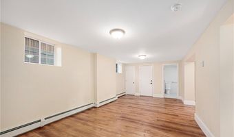 88 Wentworth Ave, Cranston, RI 02905