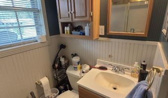111 Cherokee Dr, Amory, MS 38821