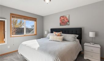 215 Ash St E, Annandale, MN 55302