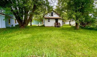 7916 MAPLE St, Argonne, WI 54511