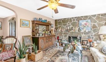 15 MAPLE Ave, Boonsboro, MD 21713